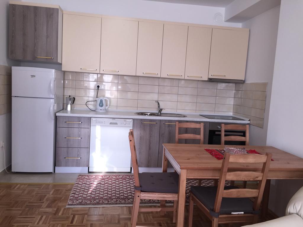 Apartment Gashi Pristina Exterior foto